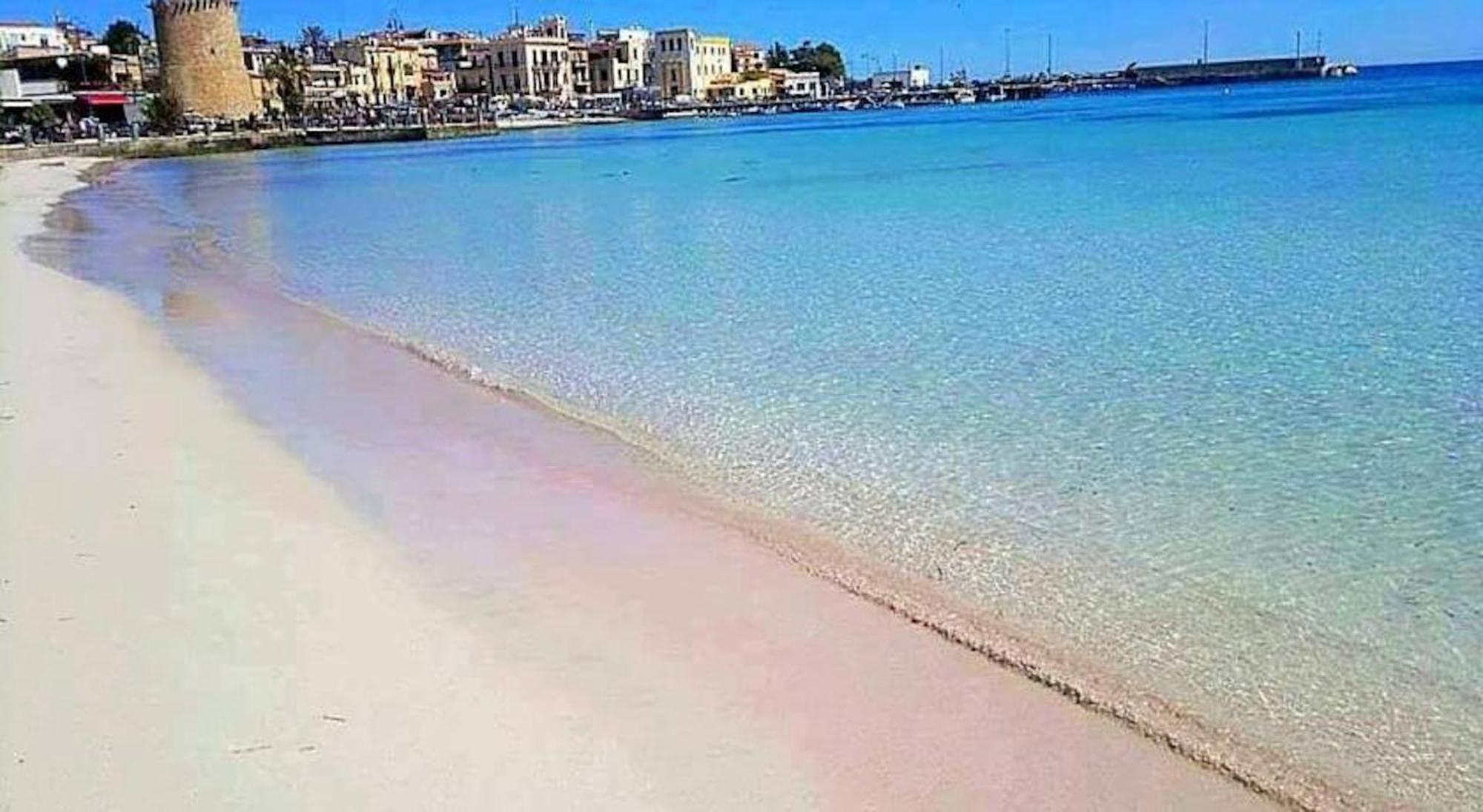 Mondello Luxury Apartment On The Beach ภายนอก รูปภาพ